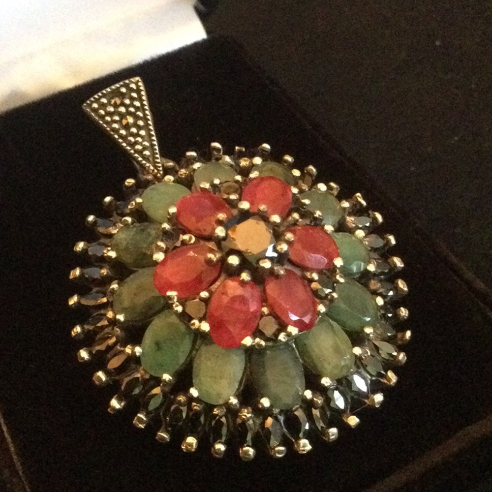 Moroccan Genuine Rubies, Emeralds & Sapphires - Picture 6 of 14